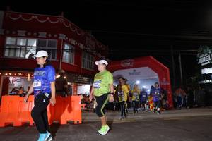 BIB: 951
                            <button type="button" onclick="openModal(26262509)" class="btn btn-primary btn-sm float-right btn-popup" data-toggle="modal" data-target=".modal-high-quality">
                        <i class="fas fa-shopping-cart"></i> Add to Cart
                    </button>
                                            <button type="button" onclick="isThisMe(26262509, true)" class="btn btn-success btn-sm float-right btn-popup btn-isme hidden" data-toggle="tooltip" data-placement="bottom" title="นี่คือรูปของคุณใช่ไหม คลิกที่นี่เพื่อเอาเข้าอัลบั้ม">
                        <i class="fas fa-plus"></i> Add to album
                    </button>
                    <button type="button" onclick="isThisMe(26262509, false)" class="btn btn-warning btn-sm float-right btn-popup btn-isnotme hidden">
                        <i class="fas fa-ban"></i> Remove from album
                    </button>